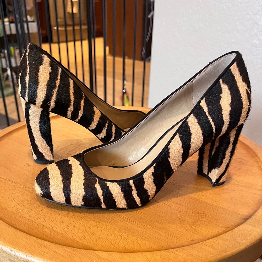 Ann Taylor zebra pump with block heel